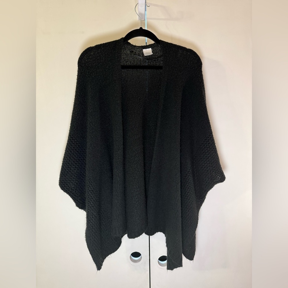Cozy Black Knit One Size Fits All Cardigan - Picture 2 of 6